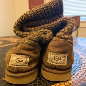 UGG knit Cardy boots size 9